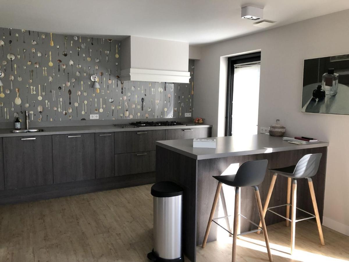 Modern With Combi Microwave