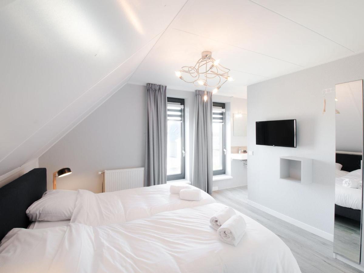 Modern With Combi Microwave Vakantiehuis